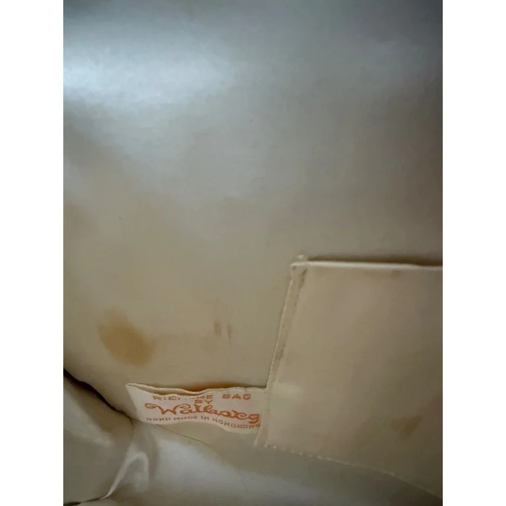 N/A gently worn